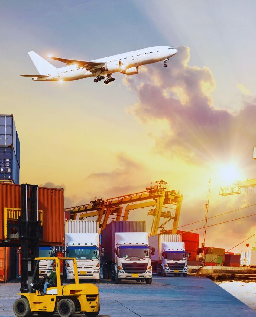 what is the difference between logistics and transportation